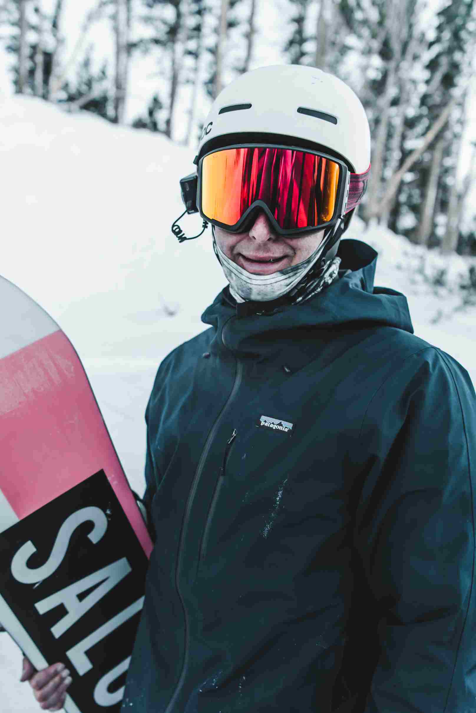 5 Reasons for wearing Glasses while Snowboarding